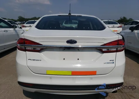 2018 Ford Fusion Se Hybrid z USA, uszkodzony, nr VIN 3FA6P0LU8JR129857
